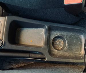 Interior coche sucio