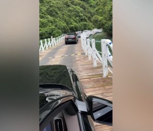 Puente flotante China