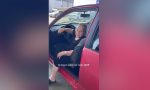 Su abuela tiene 93 años y va a ver a su nieta al trabajo en su coche: el tierno vídeo que ya ha acumulado 10 millones de visitas