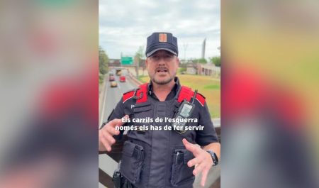 mossos d'esquadra carril derecho
