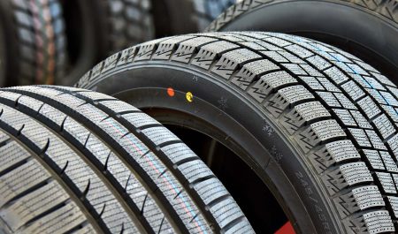 neumatico nuevo punto amarillo