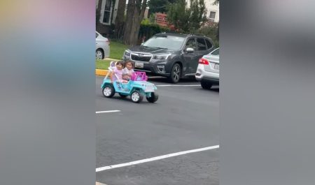 Derrape niñas coche de juguete