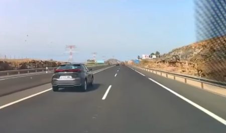 Toyota carril izquierdo