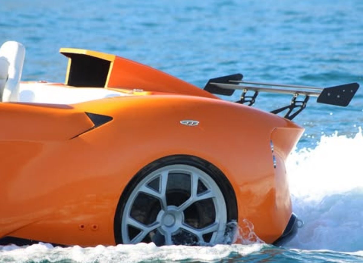 lamboat coche acuático