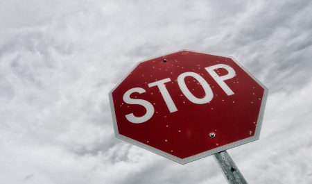 señales trafico estados unidos agujeros