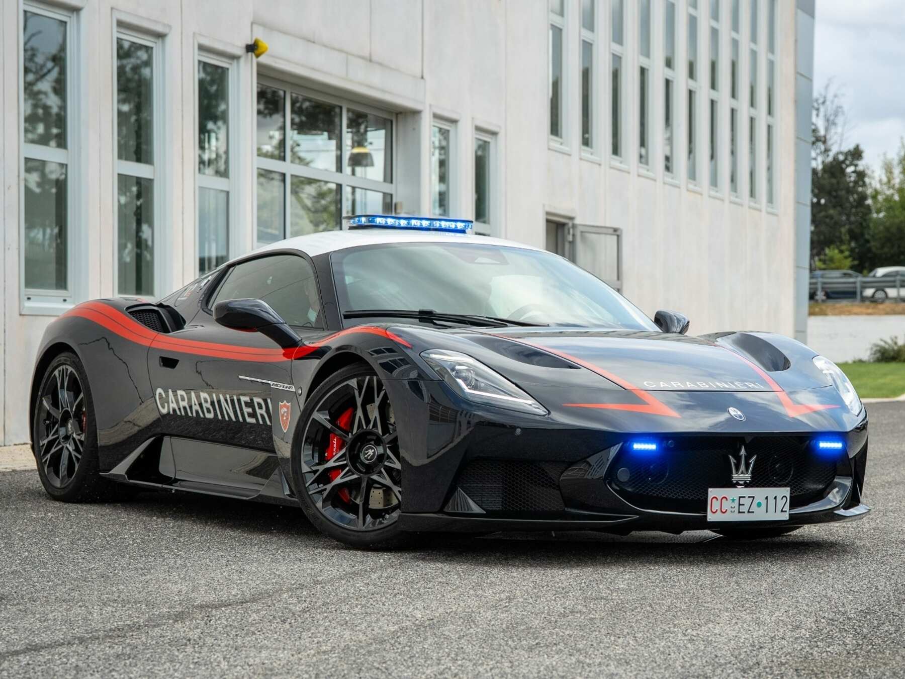 Maserati Alfa Romeo Carabinieri