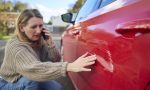 Que no te timen: el truco para comprobar si un coche usado ha sufrido un golpe o accidente cuesta menos de 11 euros