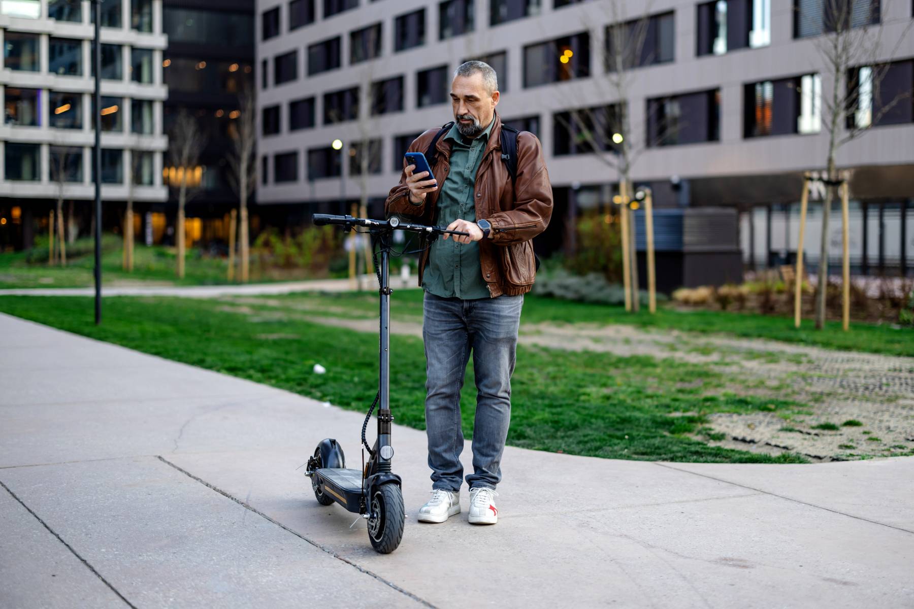 La DGT prepara el registro obligatorio para los patinetes eléctricos, que deberán contar con un seguro a terceros en 2026