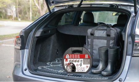 La verdad sobre las cadenas en el coche: lo que realmente exige la ley cuando cae la nieve en España