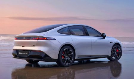 Motores en las ruedas Dongfeng eπ 007