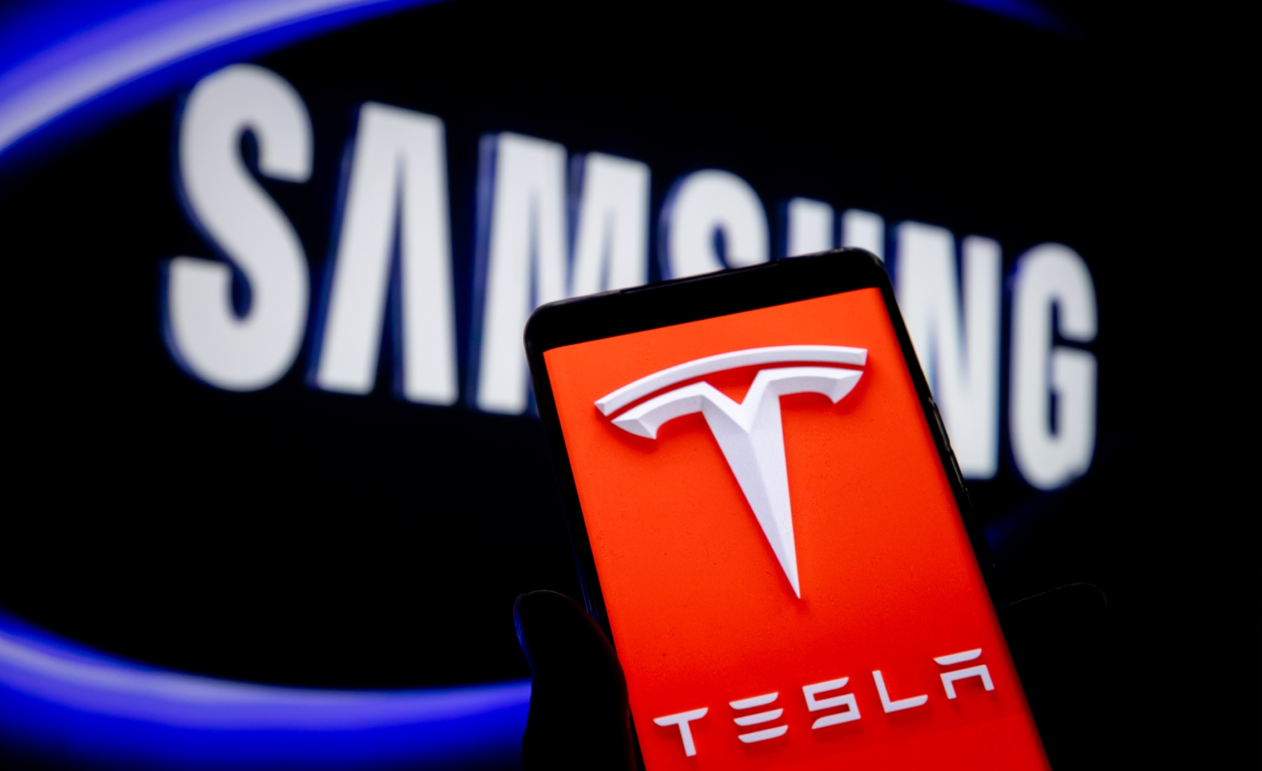 Tesla y Samsung