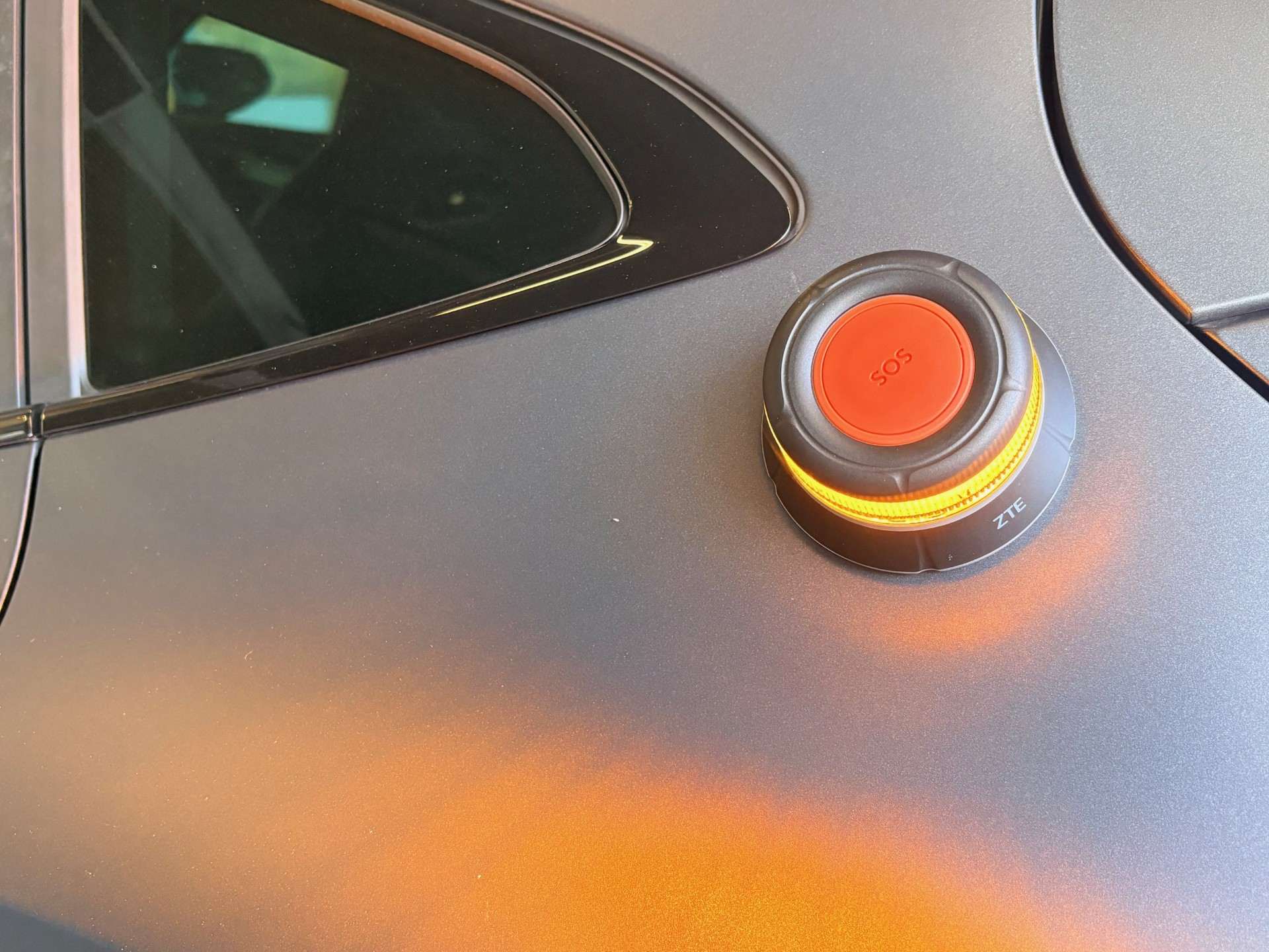 Baliza emergencia V16 1 lateral