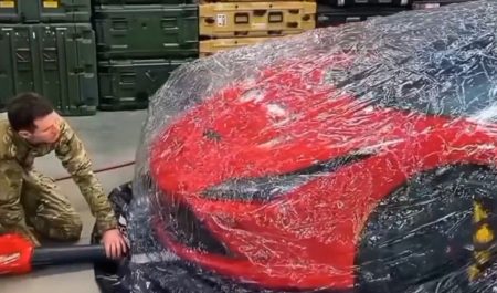 Burbuja de plástico Ferrari