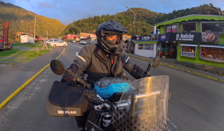 Charly Sinewan Carretera Austral