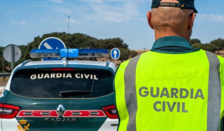 ¿Cuánto gana al mes un Guardia Civil de tráfico? Este es el sueldo real