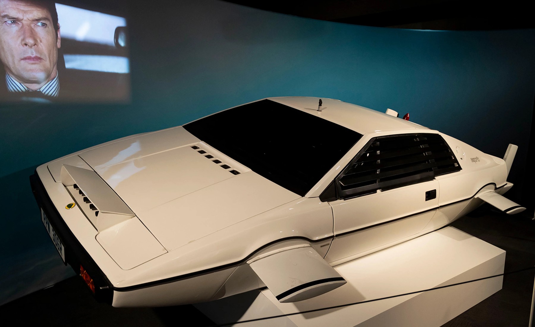 James Bond Lotus Sprit Wet Nellie