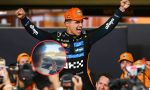 Es el campeón del mundo de Fórmula 1, pero Lando Norris sorprende con su peculiar forma de conducir un coche de calle: las redes estallan