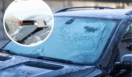 Quitar el hielo del parabrisas del coche nunca había sido tan fácil: esta rasqueta es calefactable y lo hace en segundos