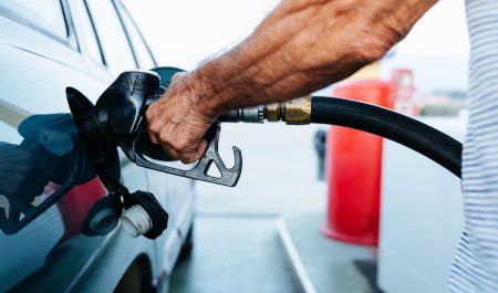Repostar combustible