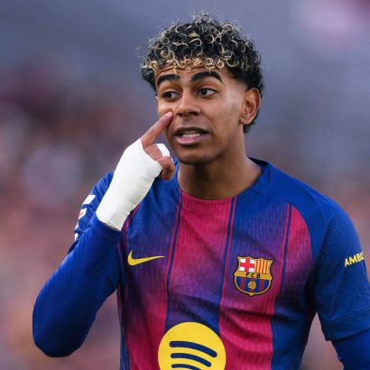 Nada de superdeportivos: la inesperada elección de Lamine Yamal para su primer coche sorprende a los aficionados