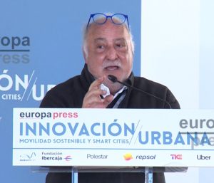 pere navarro prohibido ir solo coche