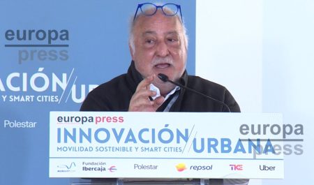 pere navarro prohibido ir solo coche