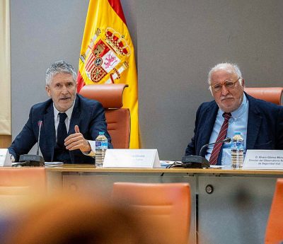 pere navarro v16 multas