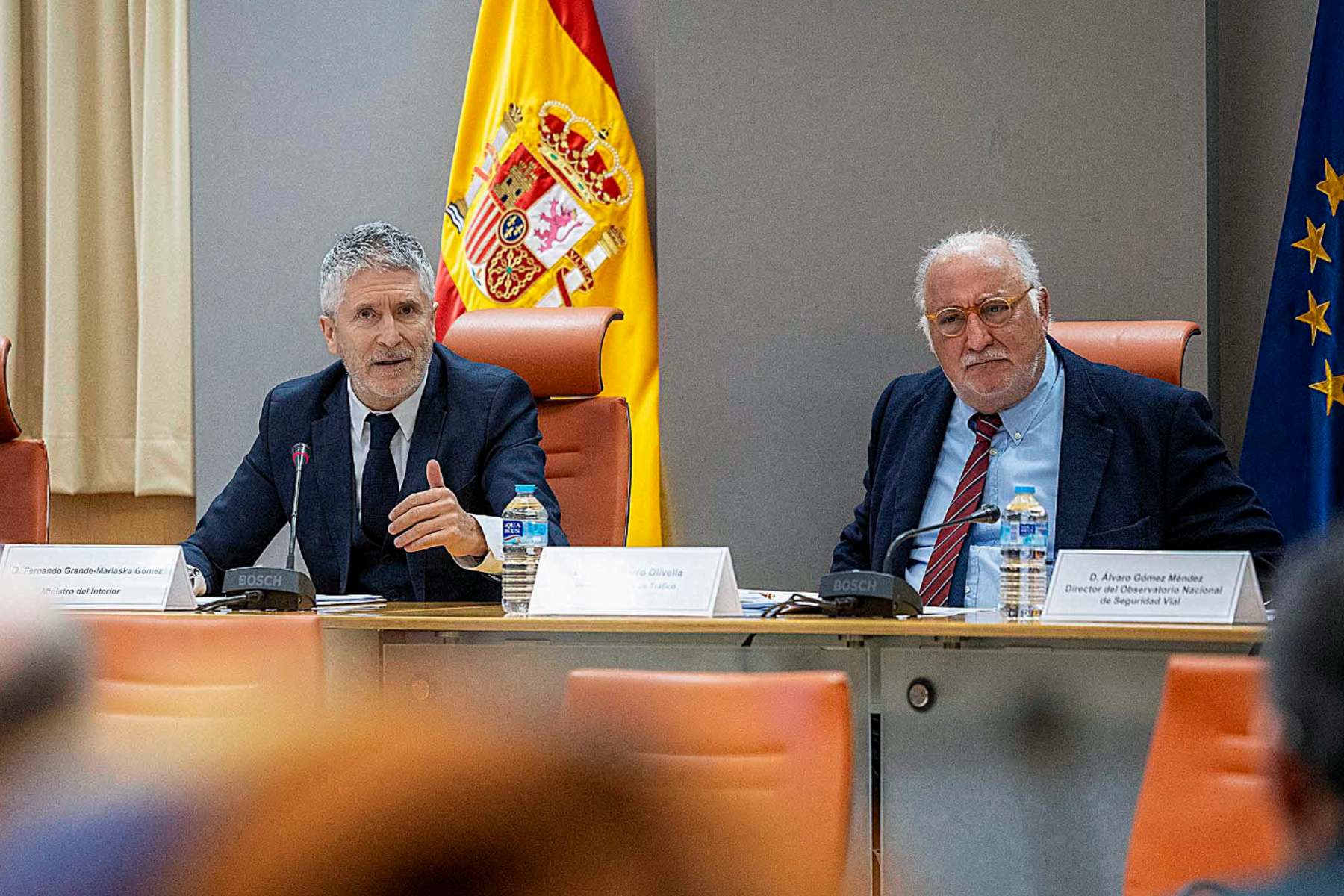 pere navarro v16 multas