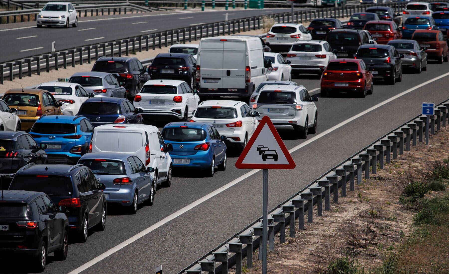 Atasco coches autovía España