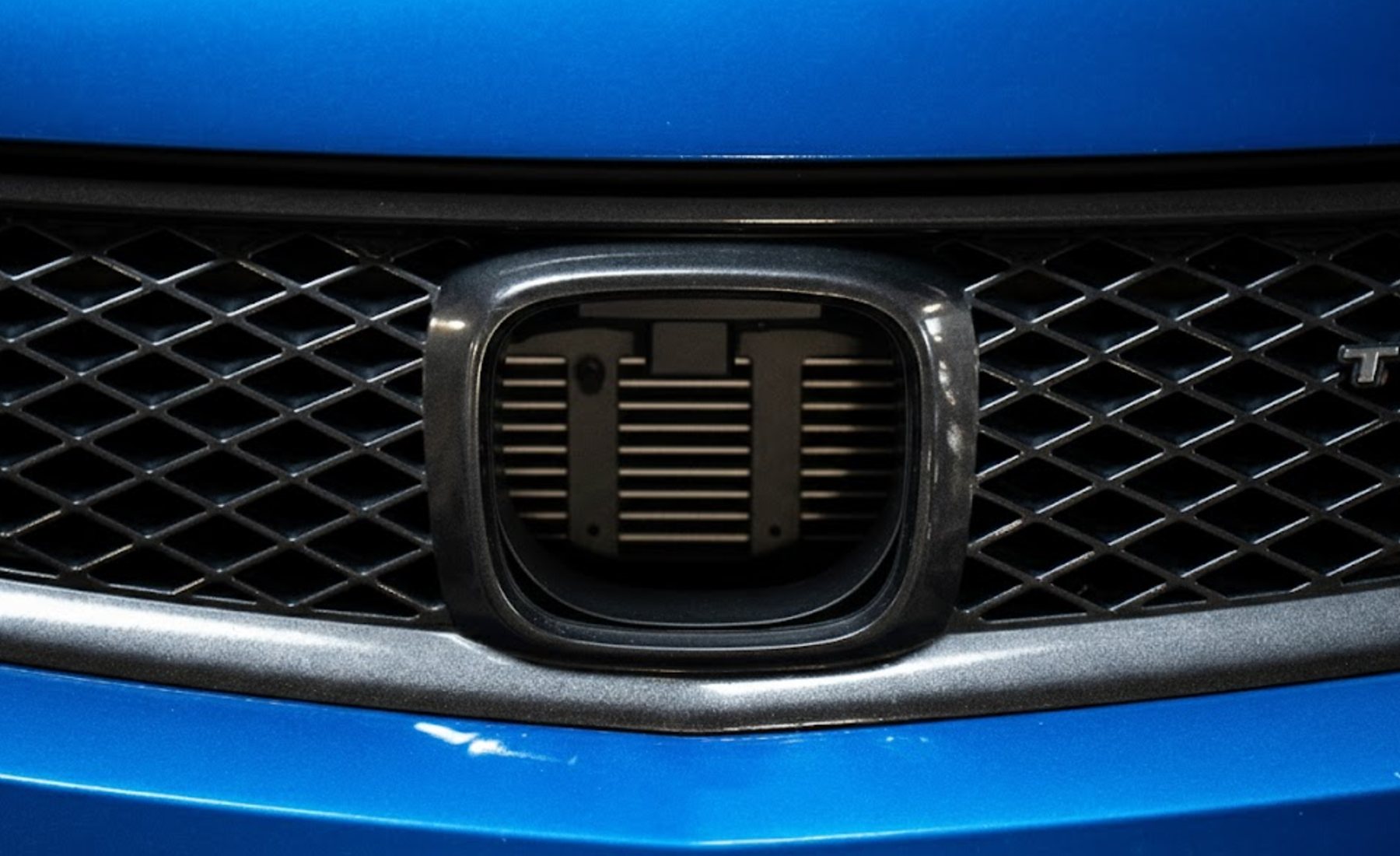 Insignia robada Honda