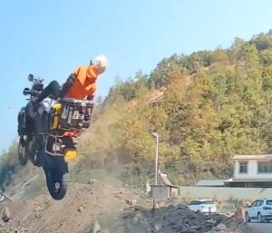 Motorista barranco China