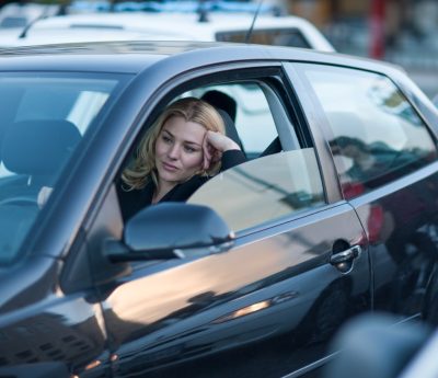 Perdiendo la paciencia en un atasco