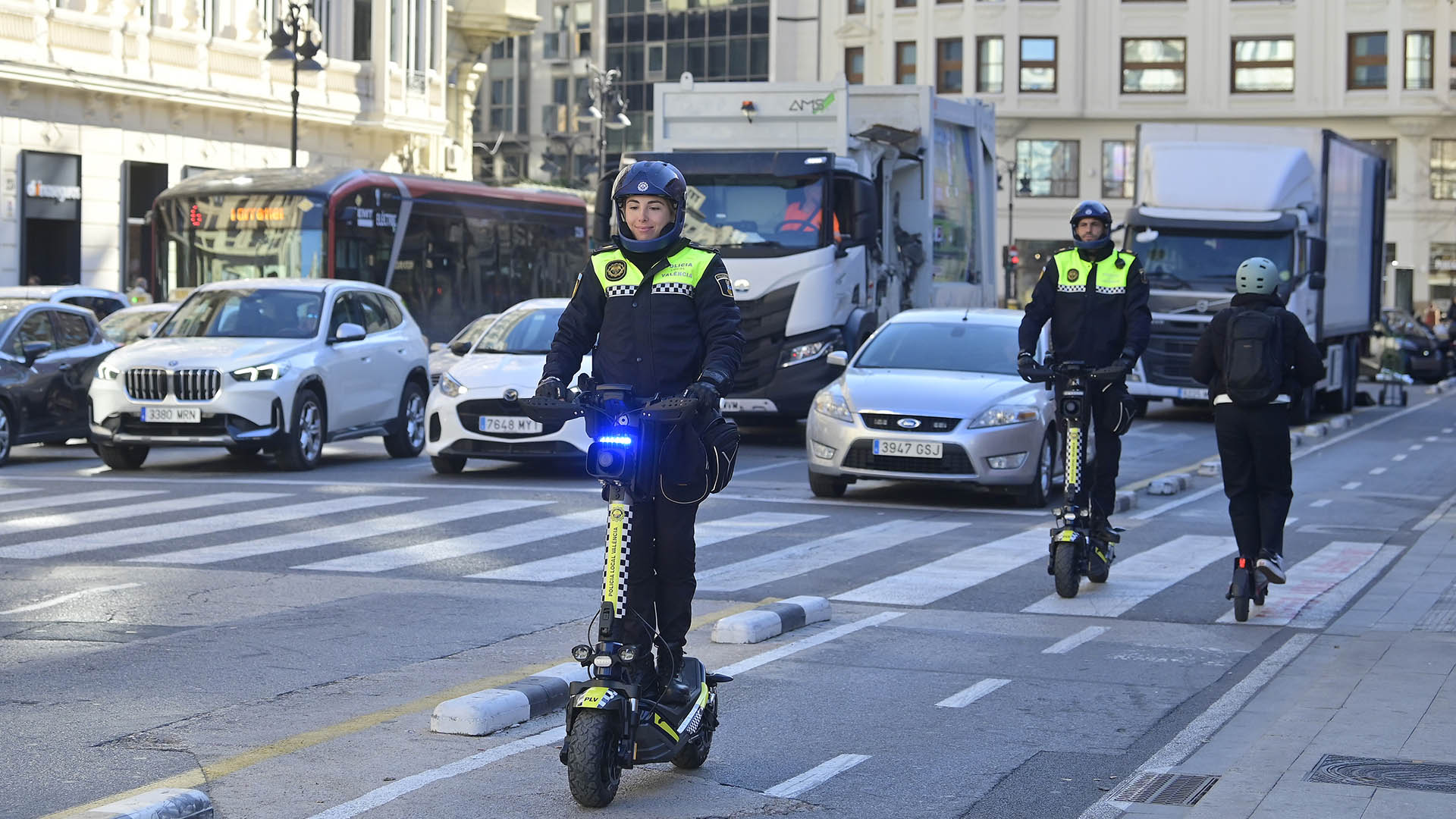 Policía Local Valencia patinete