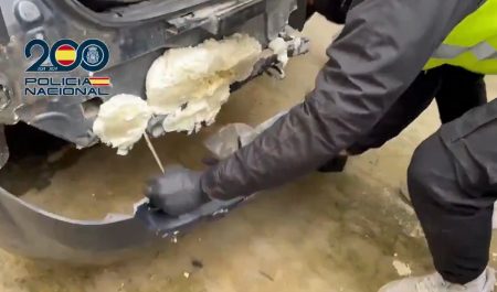 Policía incauta droga en coche