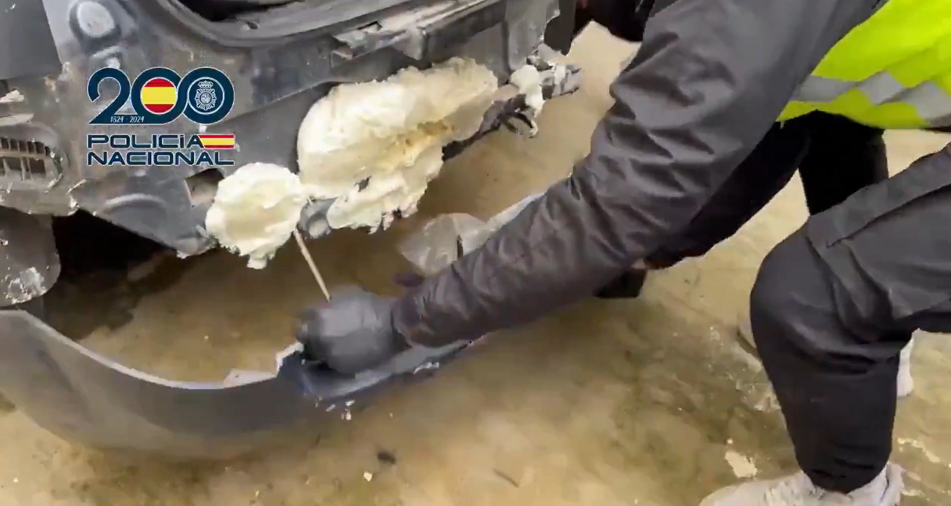 Policía incauta droga en coche