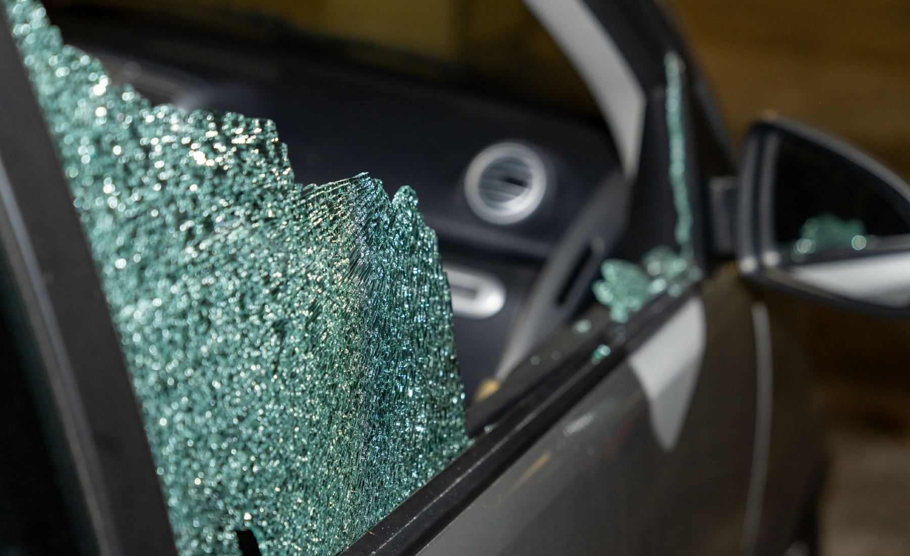 Romper ventanilla coche