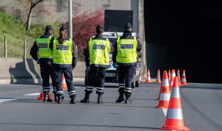 control policia francia