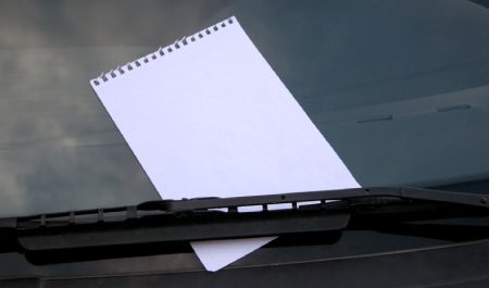 papel ventana coche