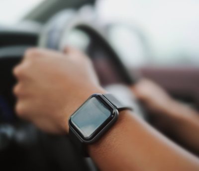 reloj inteligente multa