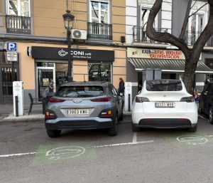 Aparcar en plazas de eléctricos