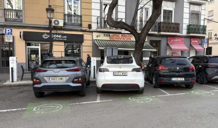 Aparcar en plazas de eléctricos