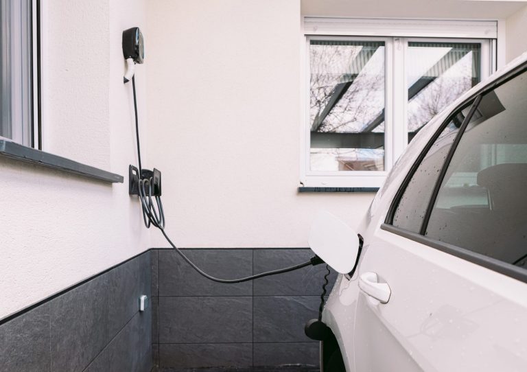 Carga coche eléctrico casa