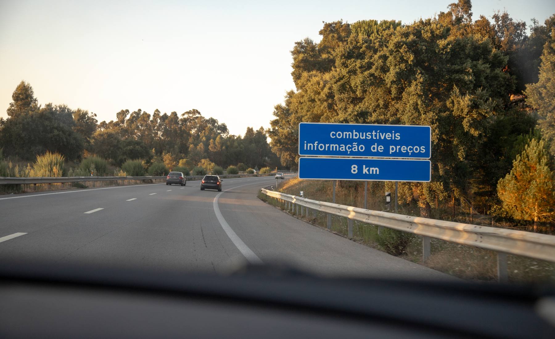 Cartel autopista Portugal precio gasolineras