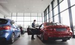 Si los coches nuevos o sus reparaciones te parecen caras, esta es la rentabilidad real de los concesionarios en España: te va a sorprender