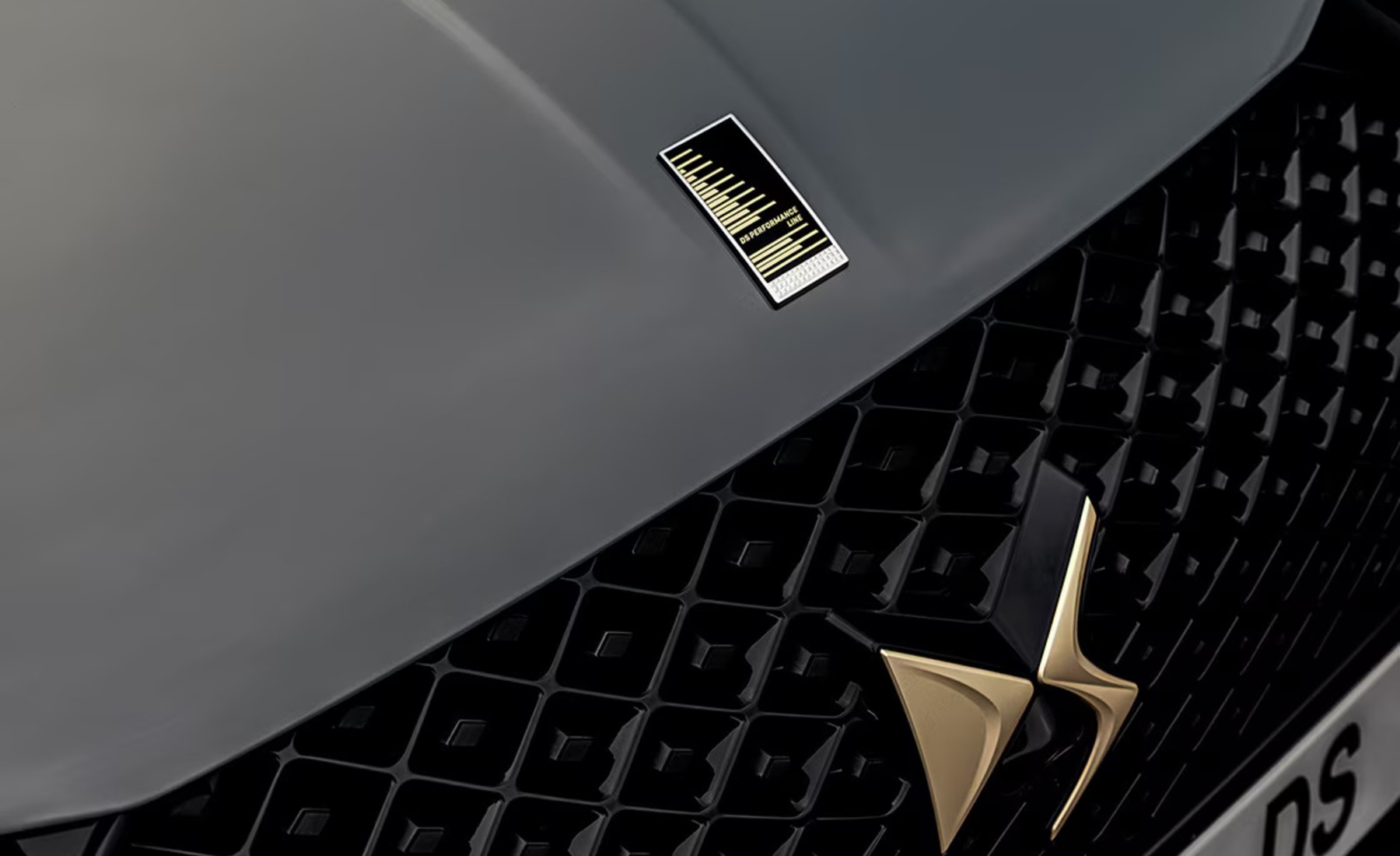 Emblema del capó del DS 3 Performance Line