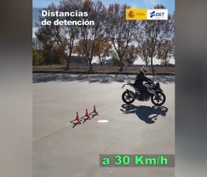 Distancia de detención DGT