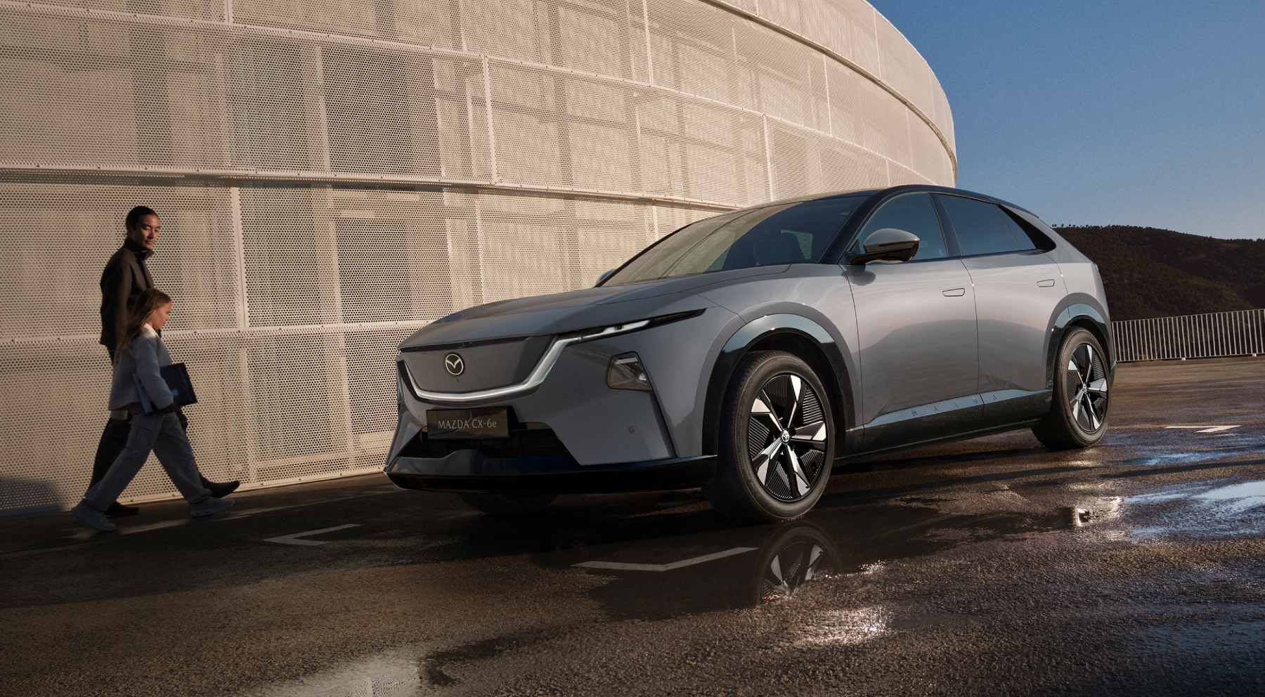 Mazda CX-6e