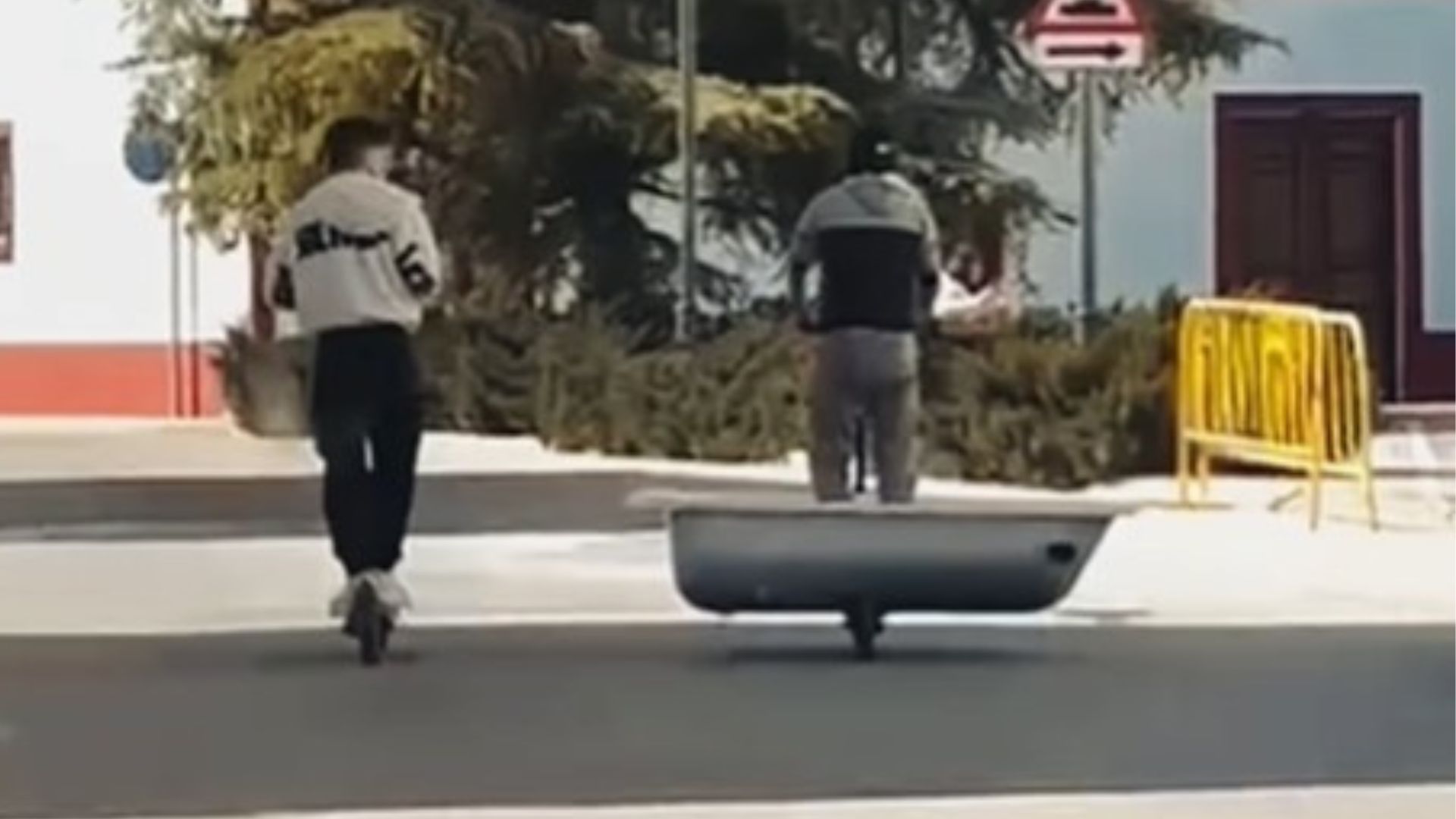 Patinete eléctrico bañera
