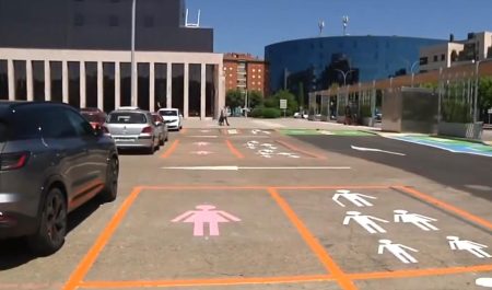 leon aparcamiento plazas mujeres