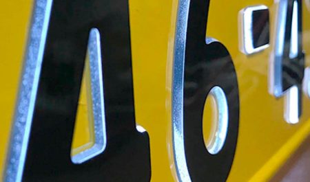 matriculas iluminadas japon